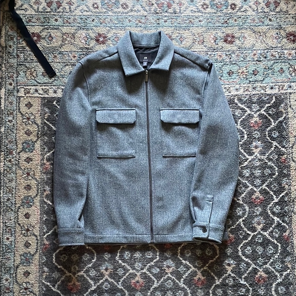 Men's Gray Jacket